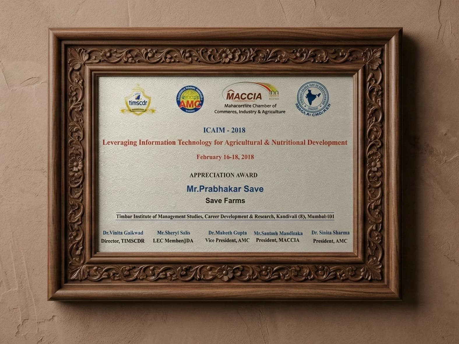 ICAIM 2018 Appreciation Award plaque presented to Mr. Prabhakar Save of Save Farms
